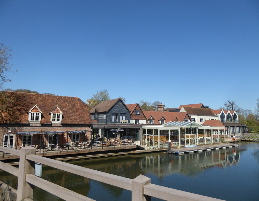 The Swan Hotel Streatley Reading