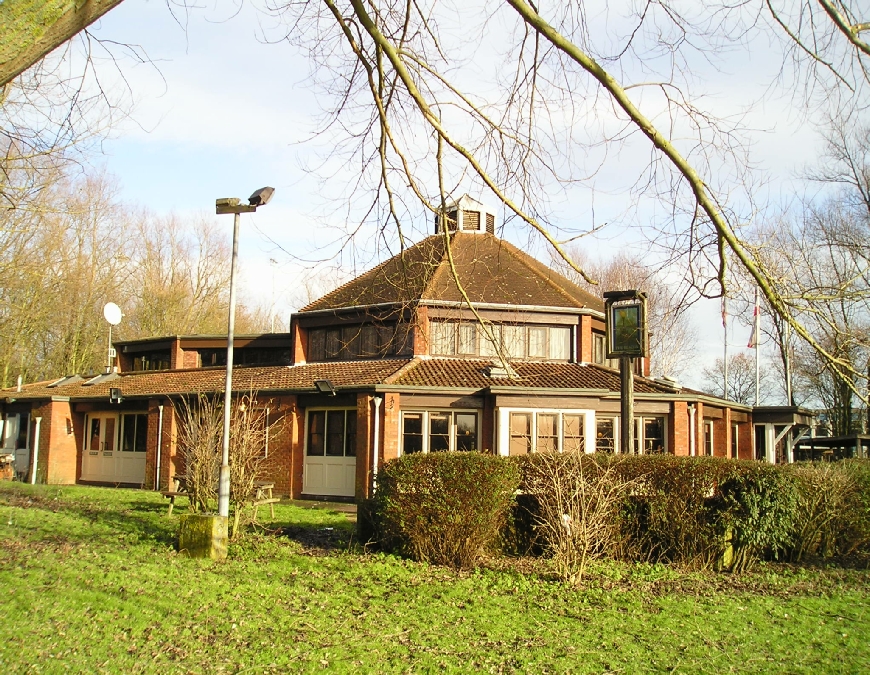 The Inn on the Lake Mount Farm Milton Keynes 