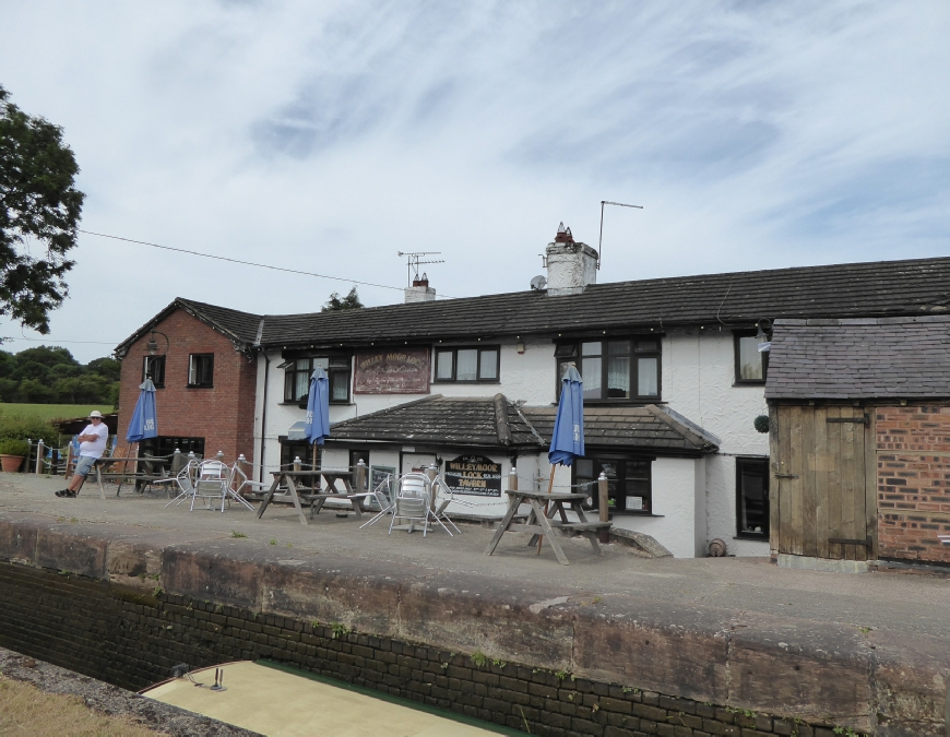 The Willeymoor Lock Tavern Tushingham Whitchurch 